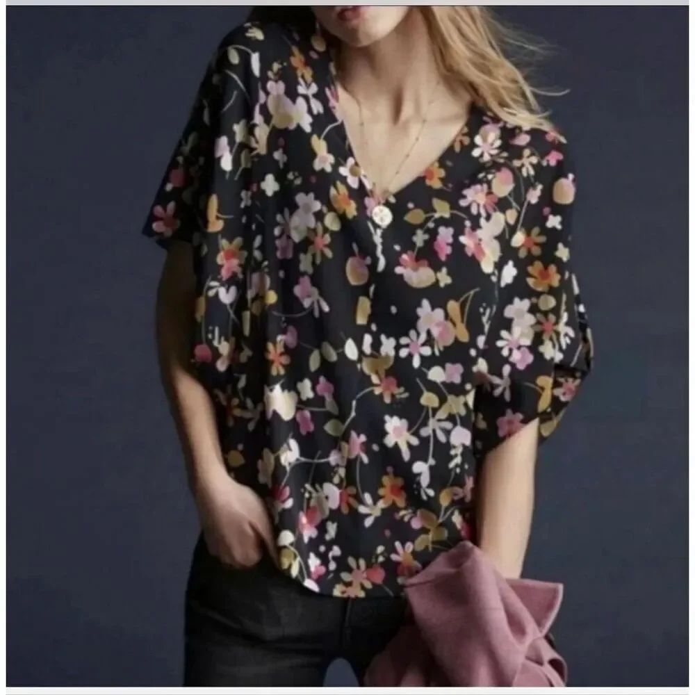 CAbi Charm Blouse Black Floral V-Neck Short Kimono Sleeve Size L